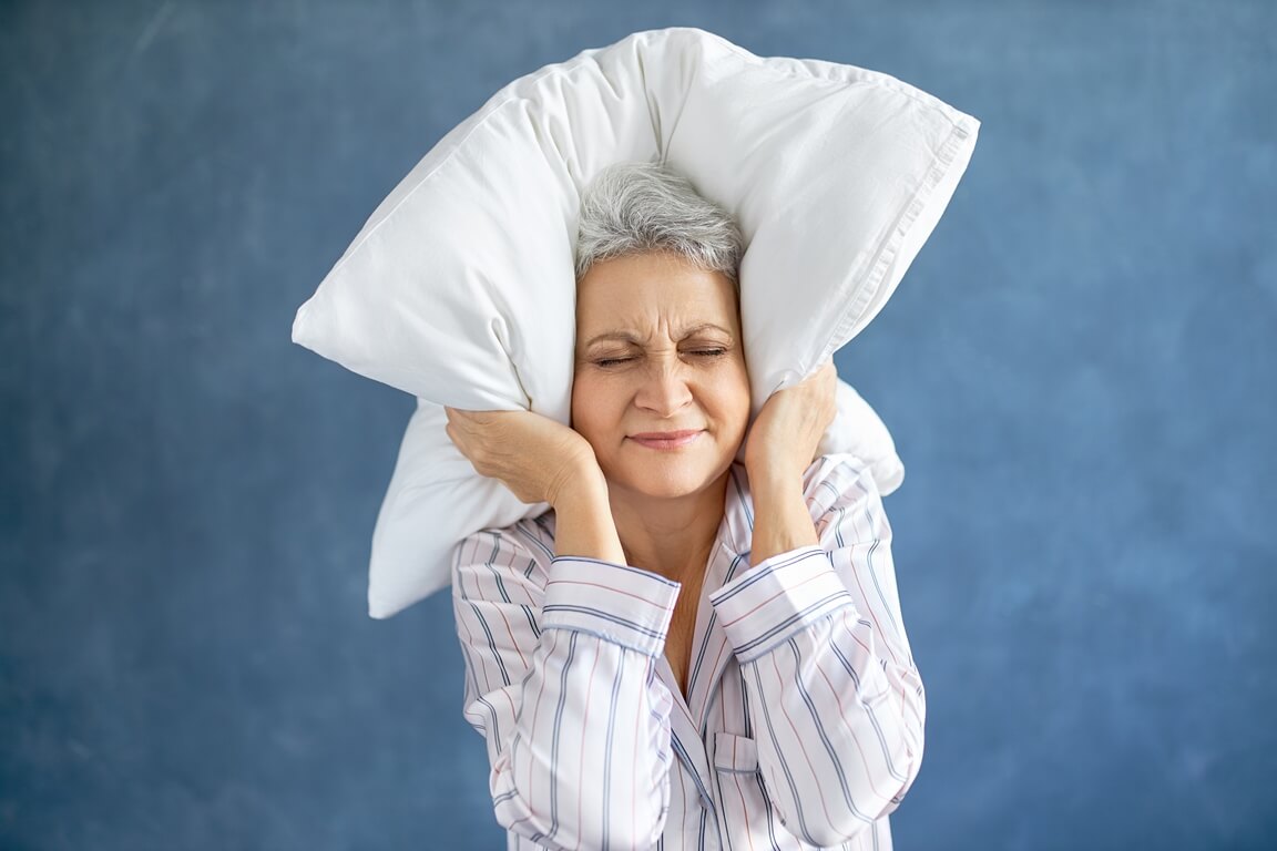 Безсоння у літніх людей - що робити?