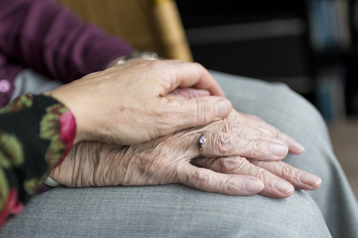 Мифы о проживании в частном доме для престарелых людей