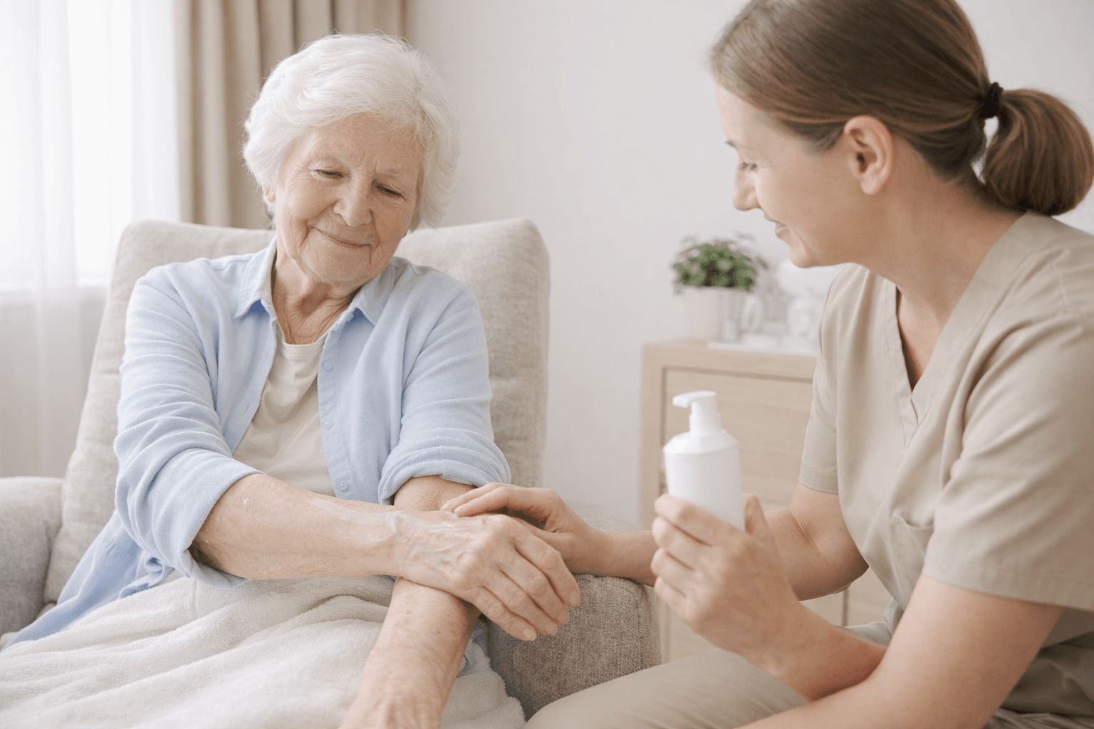 Щоденне зволоження шкіри у літньому віці: необхідність чи розкіш?